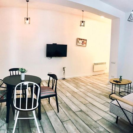 City Center Apartments By Happy Place Tbilisi Luaran gambar