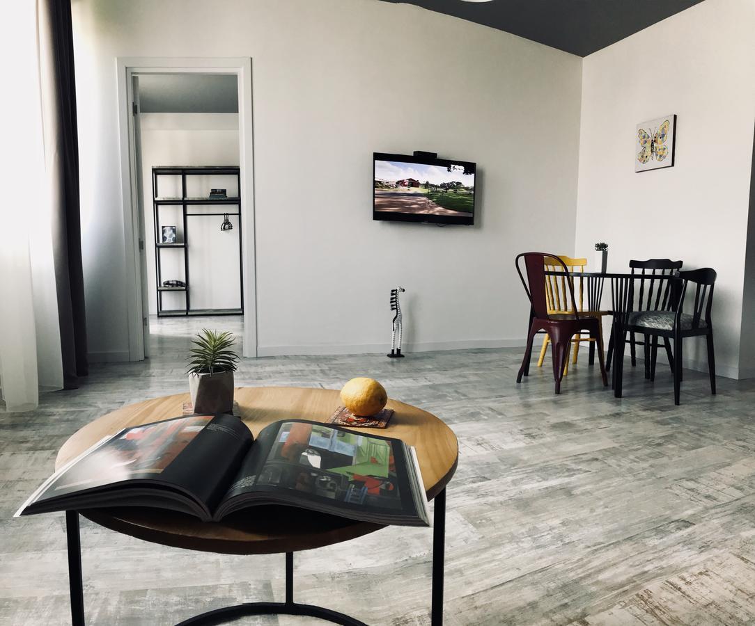 City Center Apartments By Happy Place Tbilisi Luaran gambar