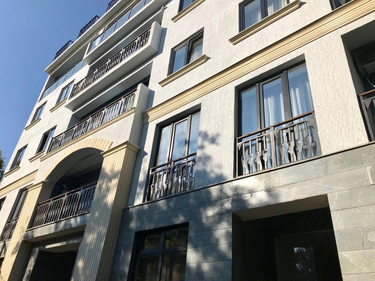 City Center Apartments By Happy Place Tbilisi Luaran gambar